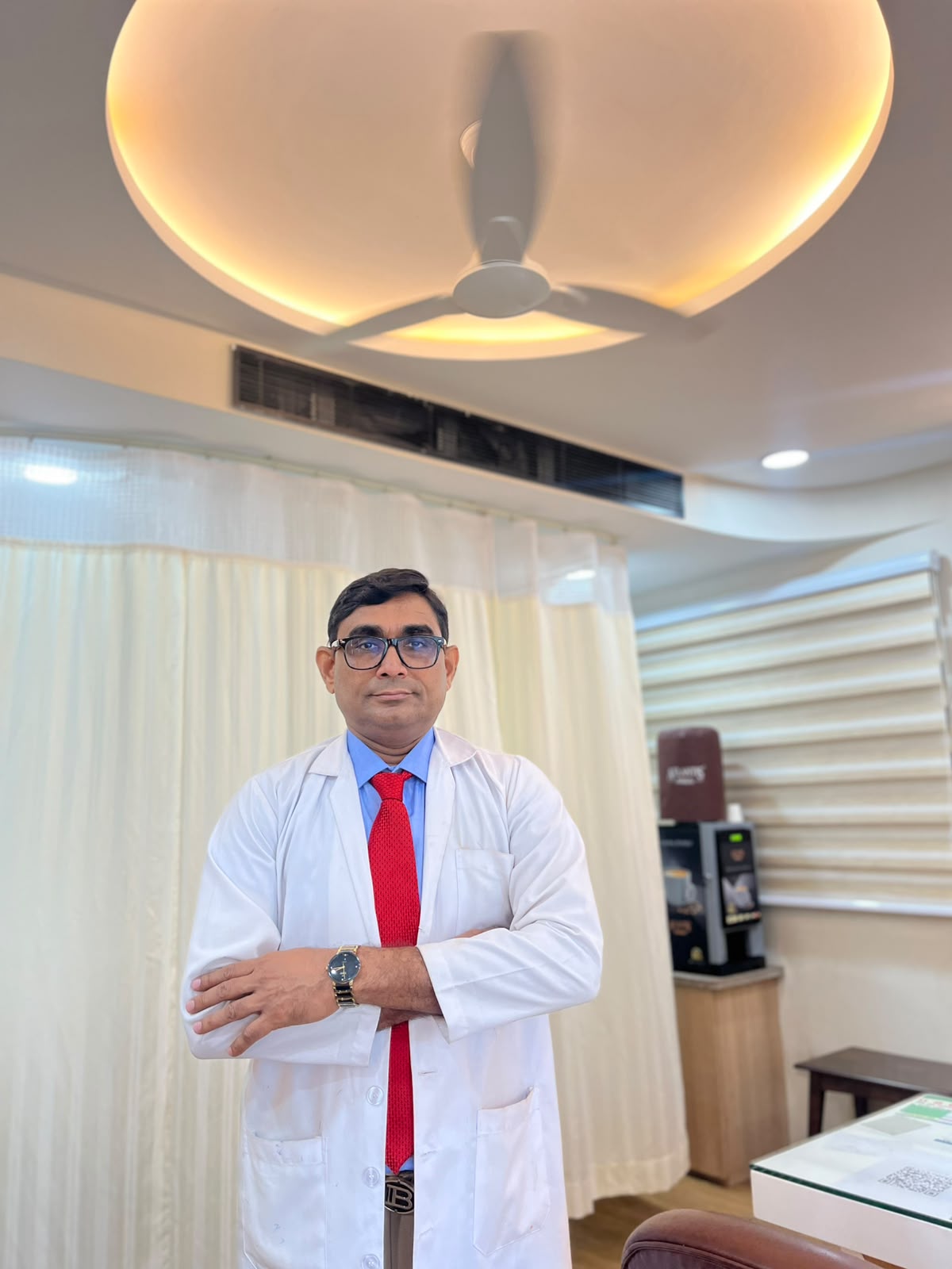 Photo of Dr. Girish Gupta