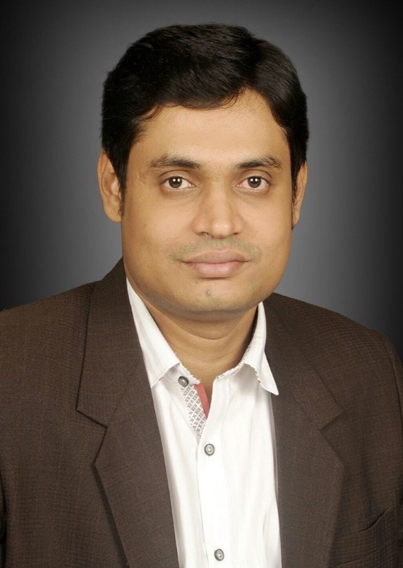 Photo of Dr. Nithyanand